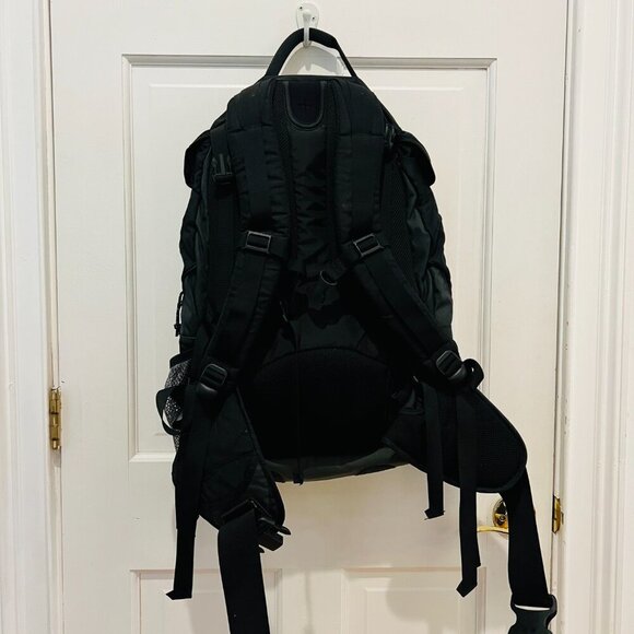 Kelty Redwing 2650 Trail Series Internal Frame Backpack Black 44L Camping - Picture 15 of 16